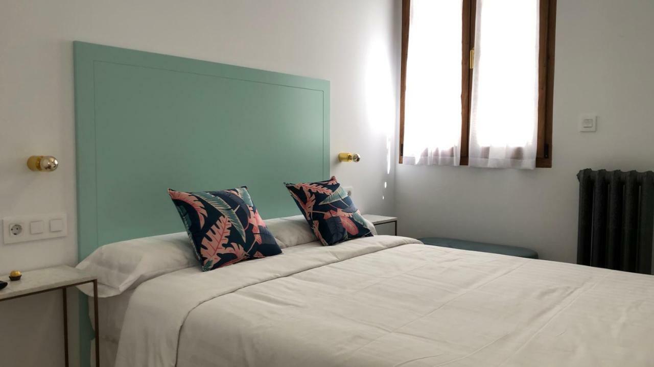 Suites Casa Luben Leon Ngoại thất bức ảnh